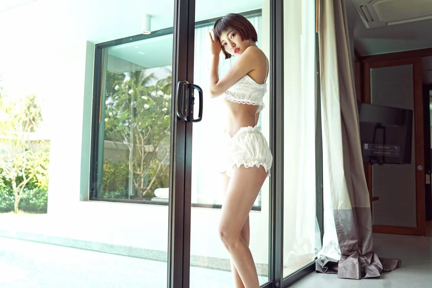 [FEILIN嗲囡囡] 2017.04.05 VOL.083 冯木木LRIS [47P]插图9